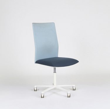 Kinesit Castor Chair | Designer Executive Chairs, Office Chairs