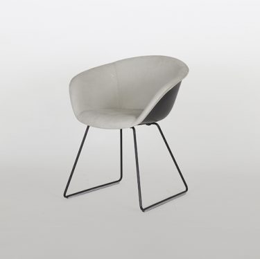 Duna 02 Sled Chair | Designer Office Chairs