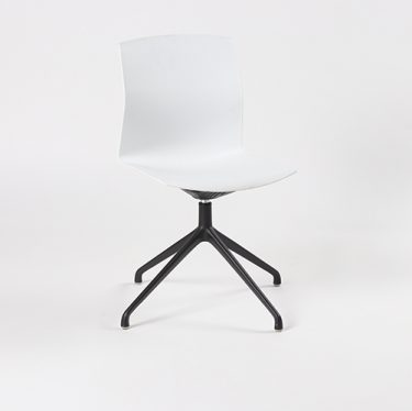 Kabi Swivel Chair | Designer Office Chairs