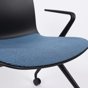 Bowi Seminar Chair | Designer Office Chairs