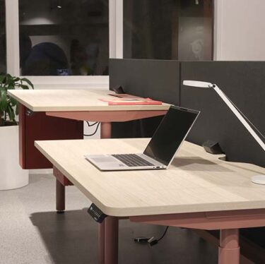 HAT Four Person Workstation | Designer Desks