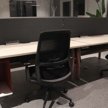 HAT Four Person Workstation | Designer Desks