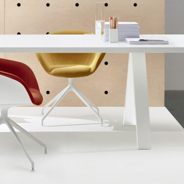 Duna 02 Swivel Chair | Designer Office Chairs