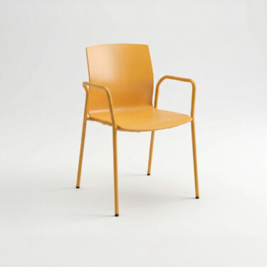 Kabi 4-Leg Armchair | Designer Dining Chairs