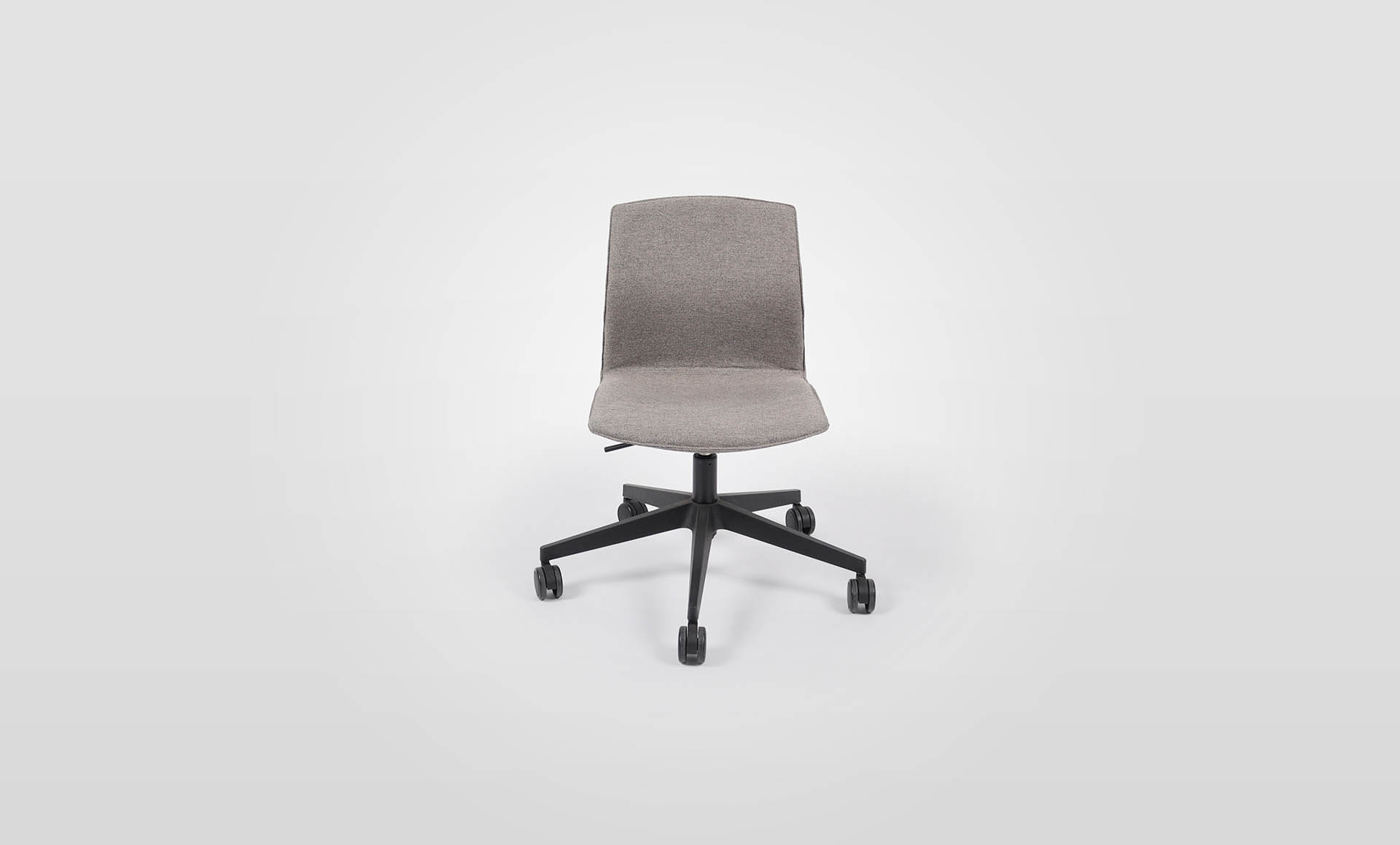 Kabi 5-Way Castor Chair