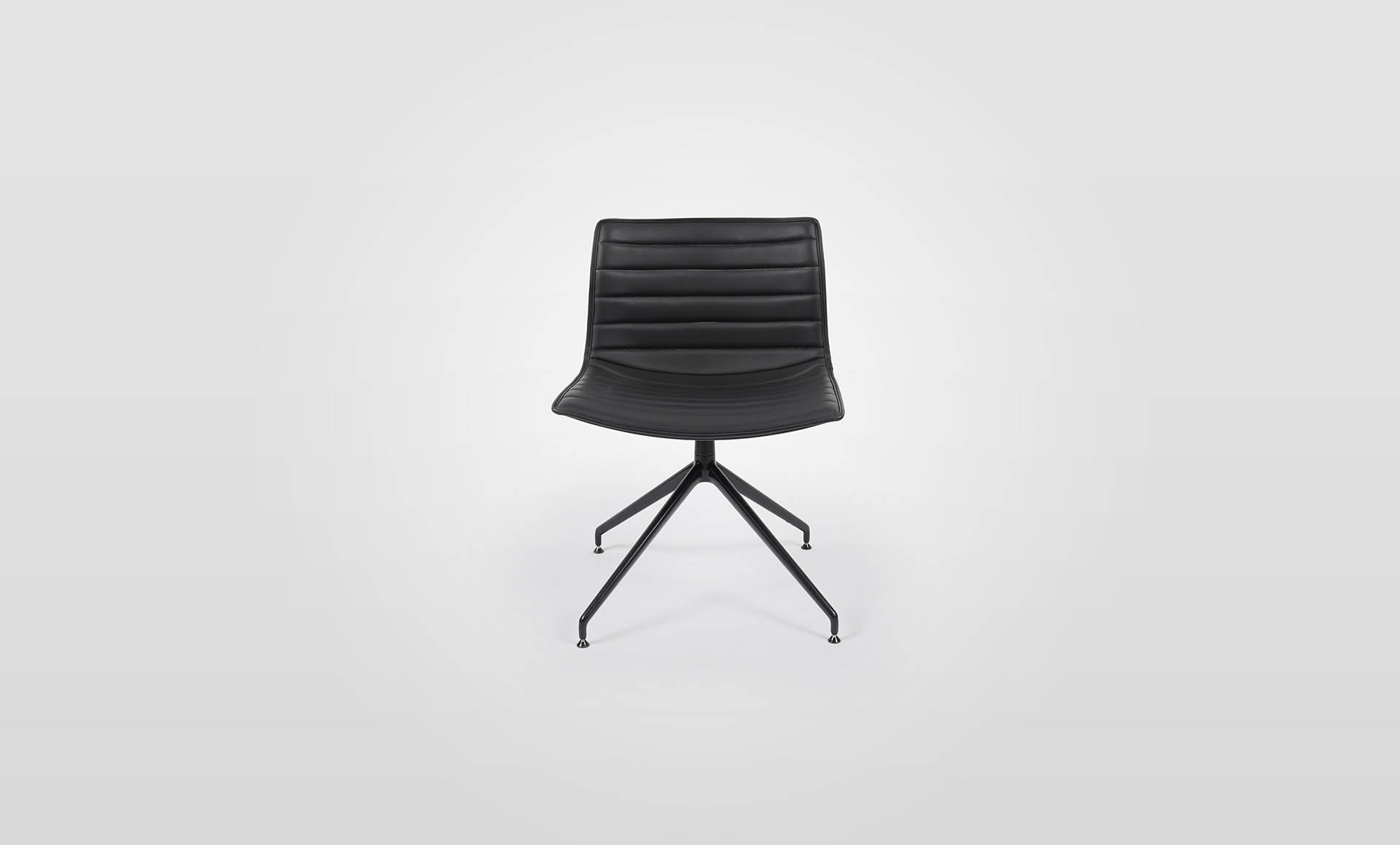 Catifa 53 4-Way Swivel Chair