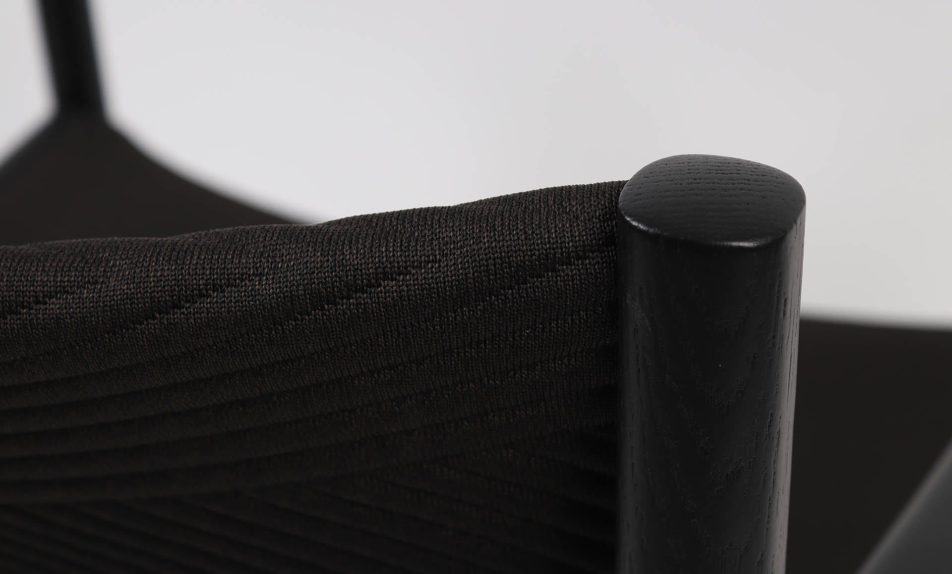 Kata Lounge Chair - Image 5