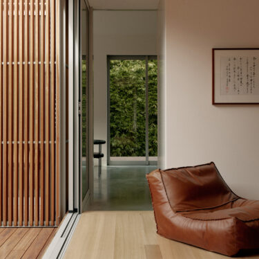 Zoe Large Lounge Chair | Designer Lounge Chairs