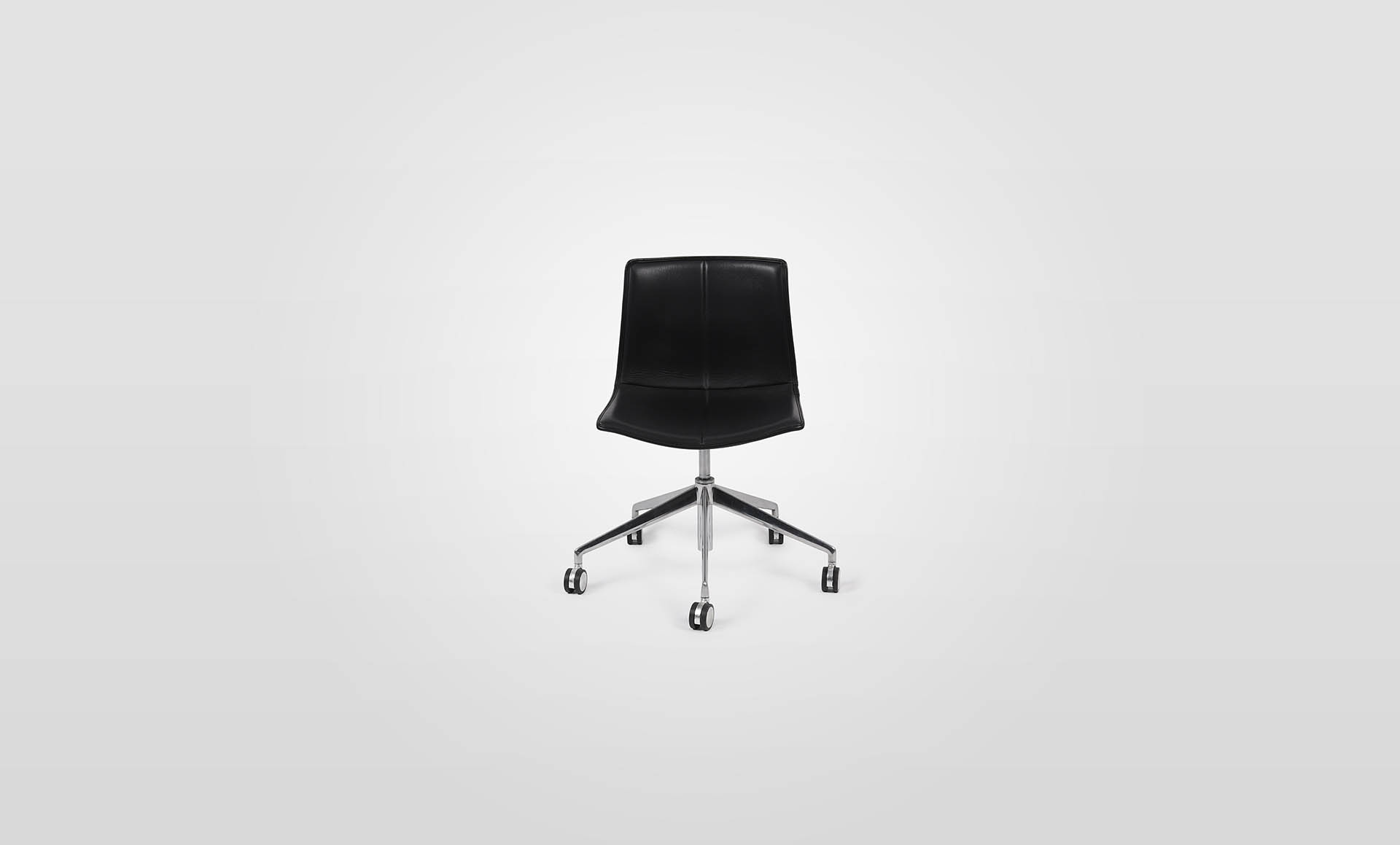 Catifa 46 5-Way Castor Chair