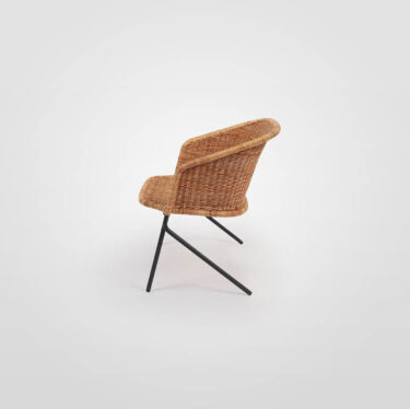 Kaki Lounge Chair | Designer Lounge Chairs