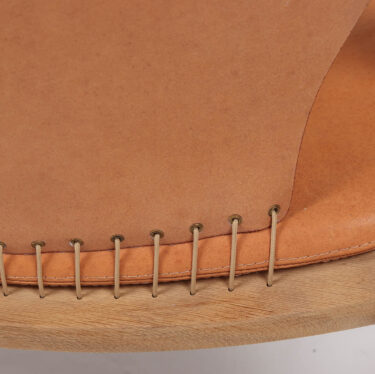 Krysset Lounge Chair | Designer Lounge Chairs