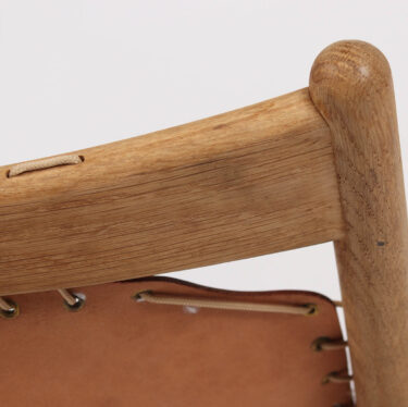 Krysset Lounge Chair | Designer Lounge Chairs