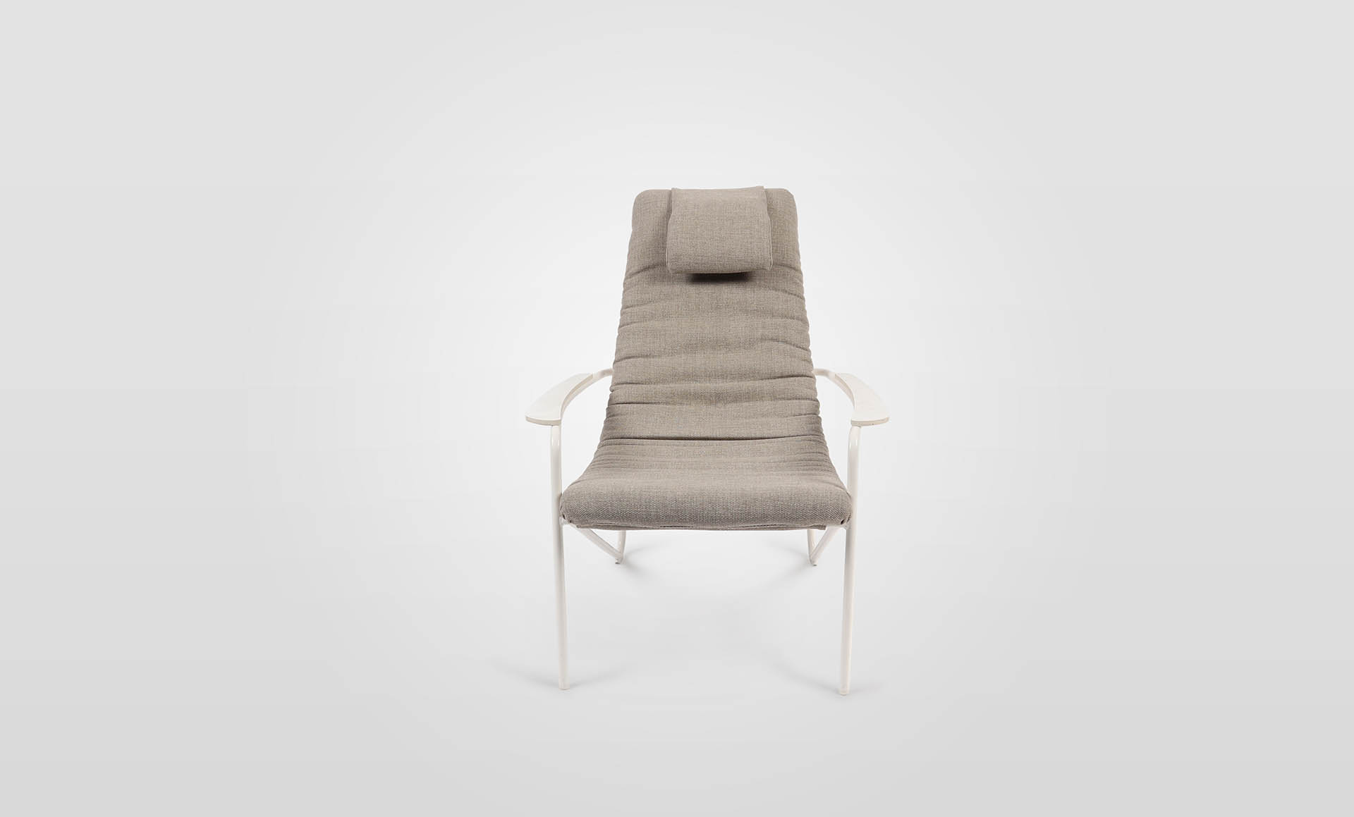 Calma Lounge Chair & Ottoman