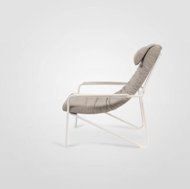 Calma Lounge Chair & Ottoman | Designer Lounge Chairs, Outdoor Seating